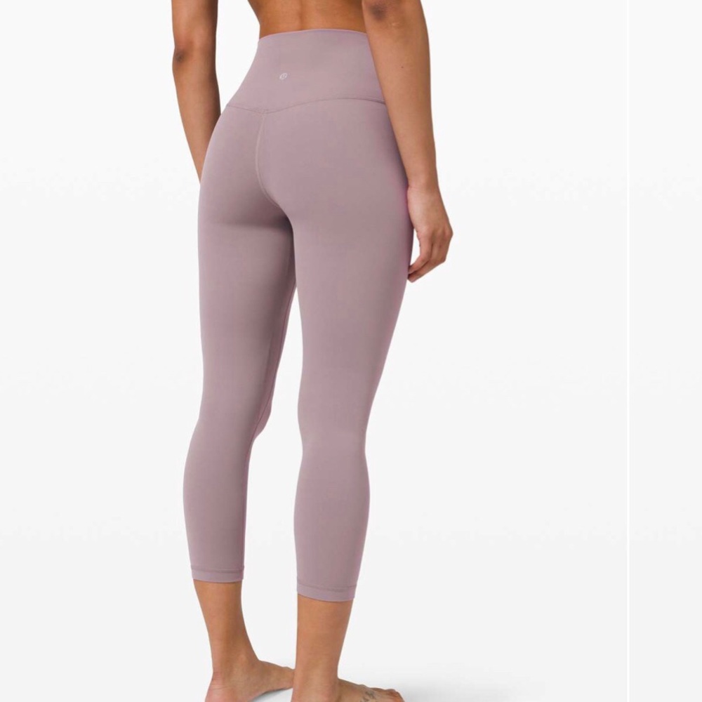 NWOT Lululemon Wunder Under